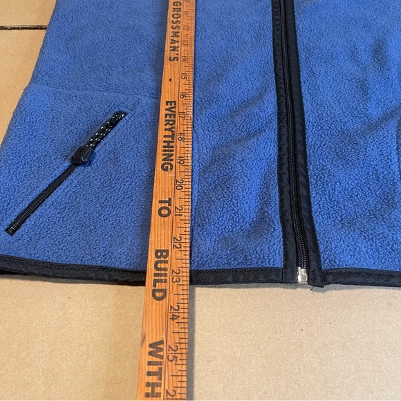 VTG Northern Getaway Children's Fleece Zip Up Vest With Pockets Blue Size Large - Picture 6 of 8